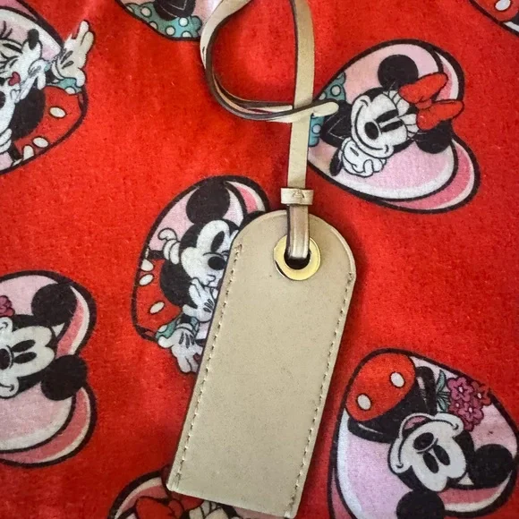 Kate Spade Saffiano Leather Hangtag in biege - Picture 2 of 2